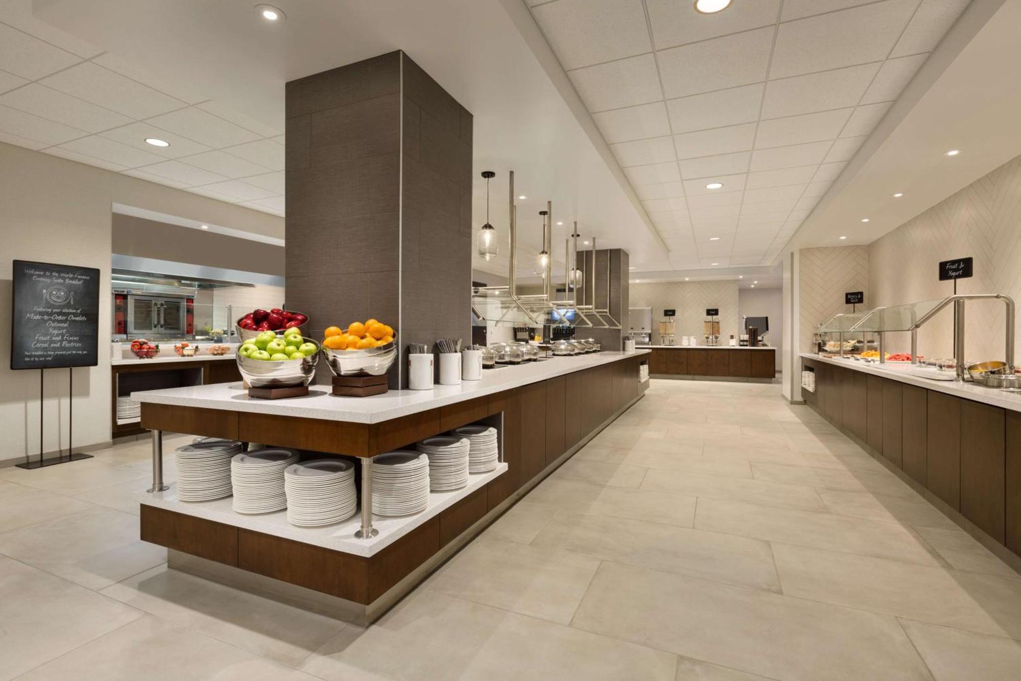 Embassy Suites By Hilton Denton Convention Center Zewnętrze zdjęcie