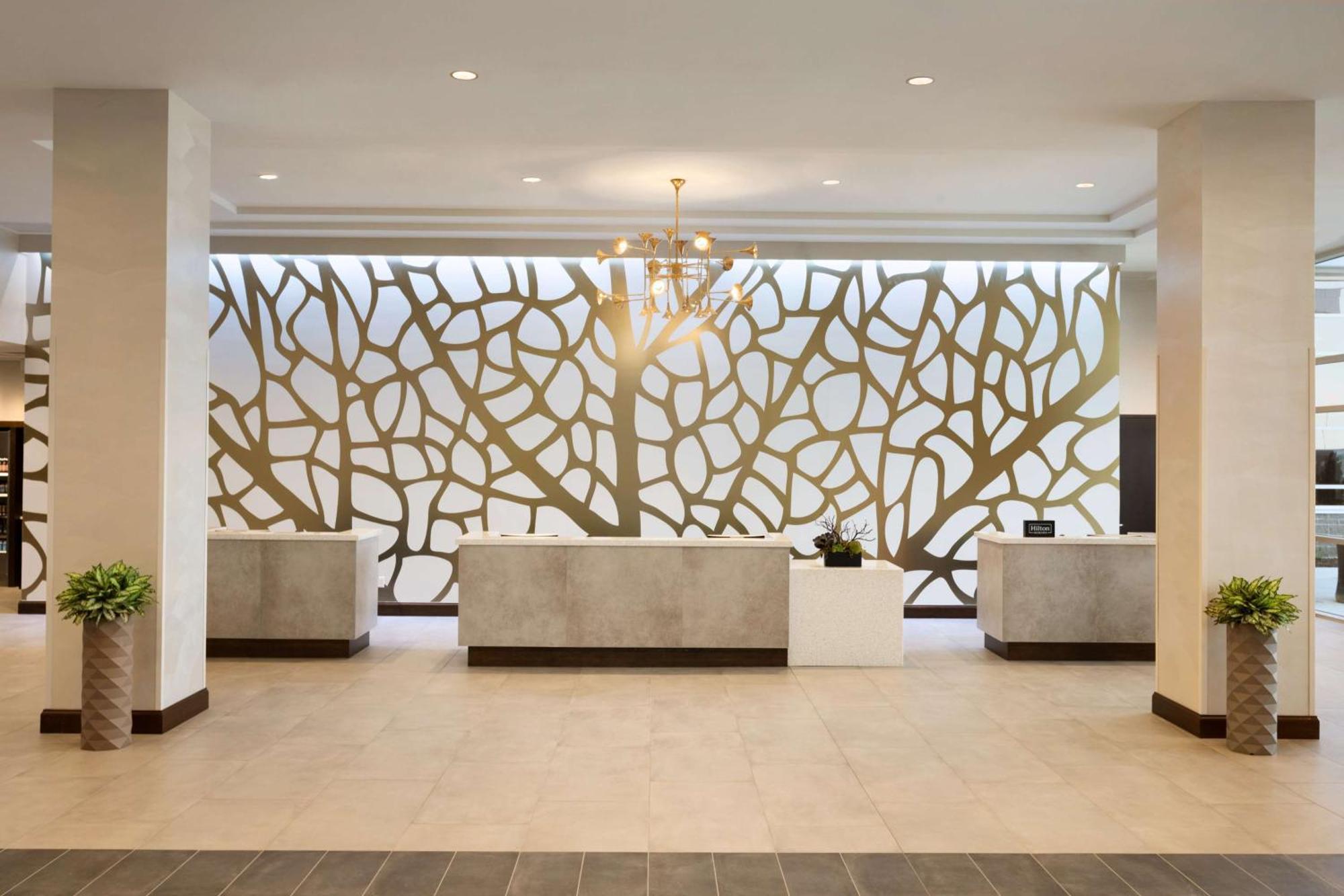 Embassy Suites By Hilton Denton Convention Center Zewnętrze zdjęcie