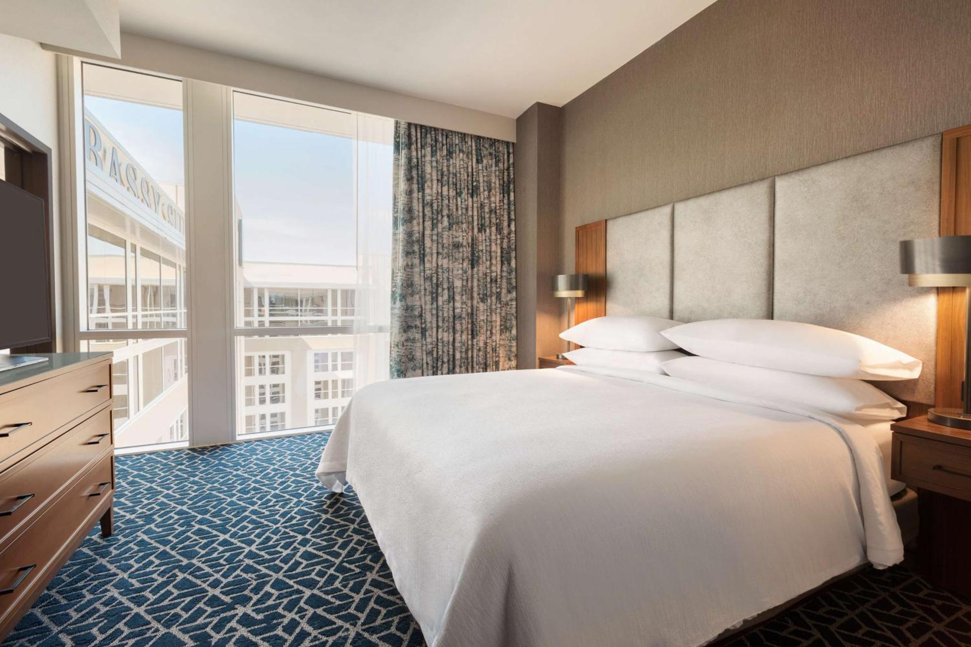 Embassy Suites By Hilton Denton Convention Center Zewnętrze zdjęcie