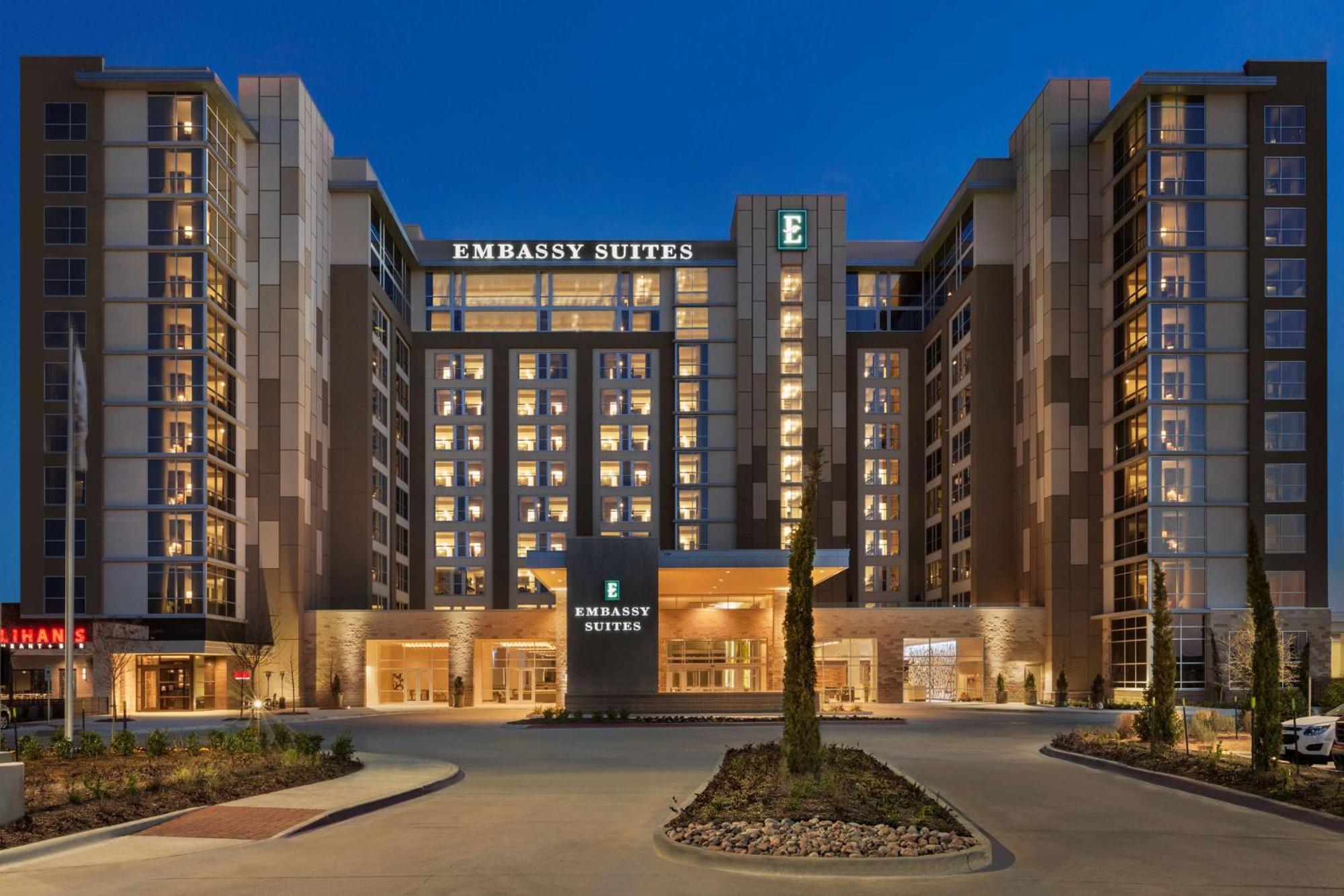 Embassy Suites By Hilton Denton Convention Center Zewnętrze zdjęcie